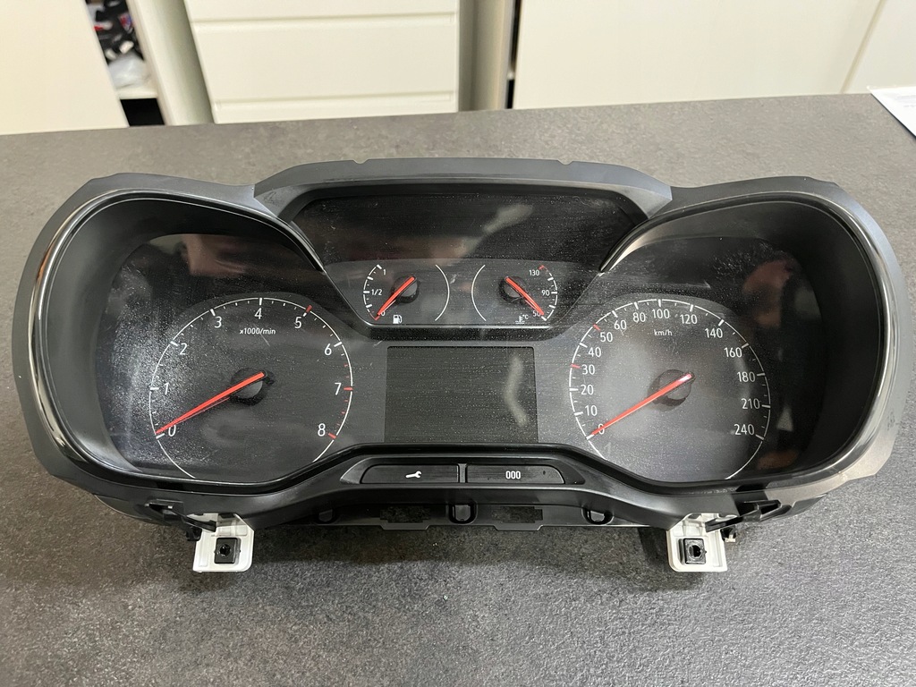 фото №1, Счетчик приборы opel combo e 9831102480