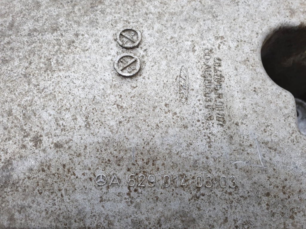 Mercedes ml gl w164 поддон масляная a6290140303 Оригинал