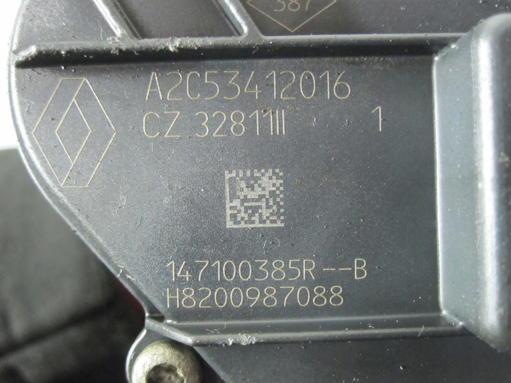 Vivaro trafic 2.0 dci m9r782 115km 09r клапан egr 147100385r 8200987088 Недорого