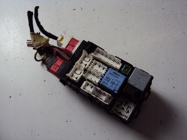 фото №1, Коробка предохранителей peugeot 3008 ii 2016-