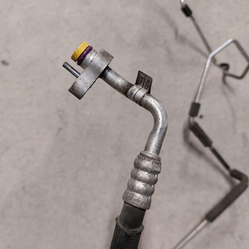 фото №7, Audi a5 8t 3,0d шланг кондиционера 8k0260710k