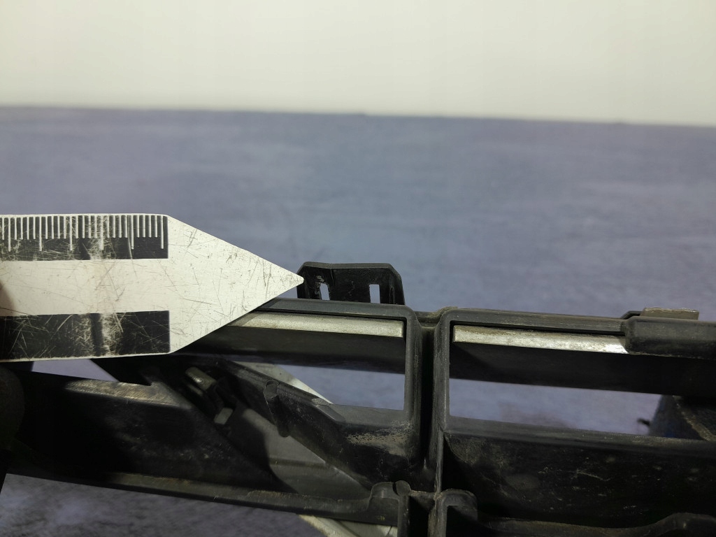 фото №10, Volvo v50 lift s40 ii решітка радіатора решітка радіатора захист радіатора 30744915