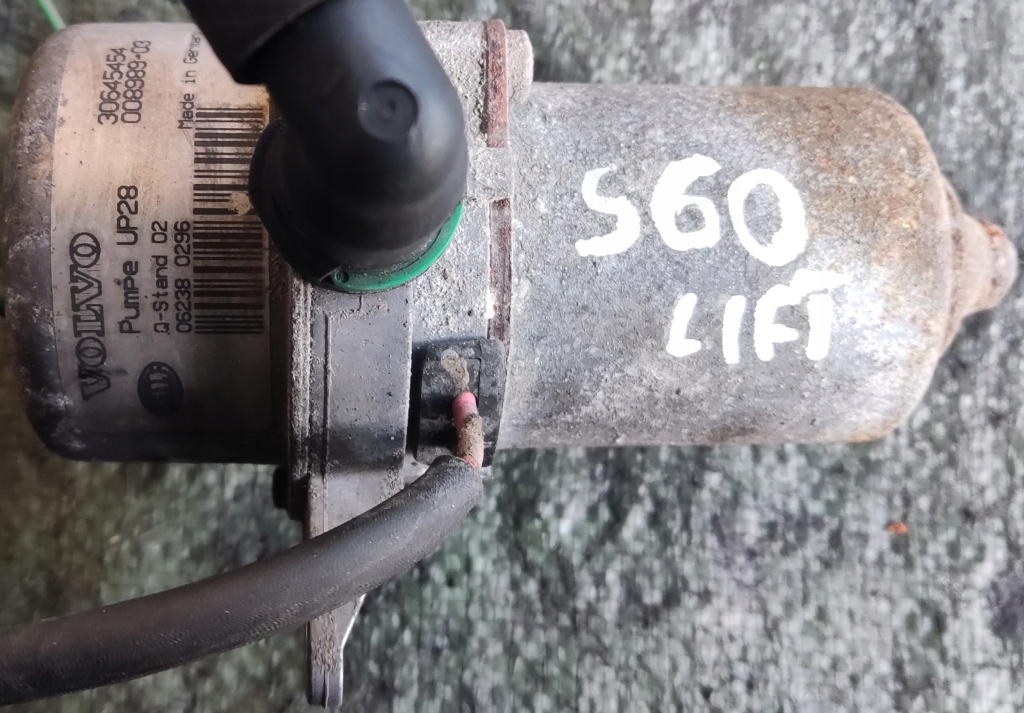 фото №1, Volvo s60 i 2.5t насос вакуум 30645454