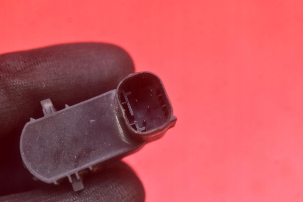 фото №7, Датчик парковки задняя pdc 9677782977 peugeot 3008 1 i 10-13