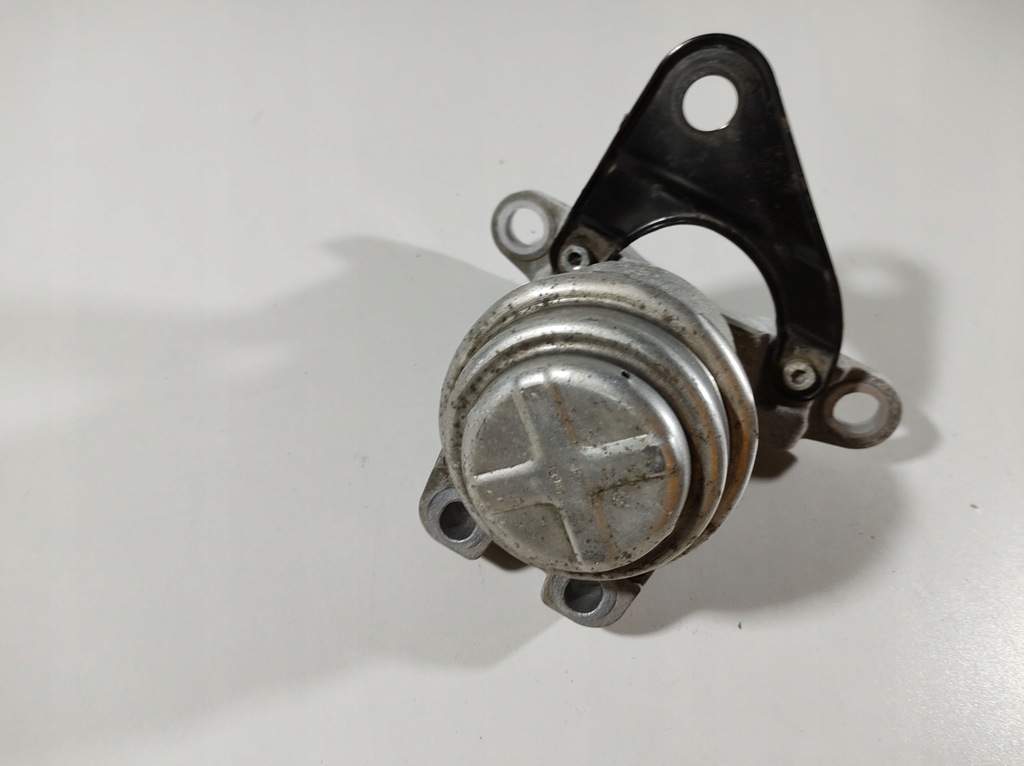 фото №11, Volvo s60 ii 1.6 13- подушка двигателя