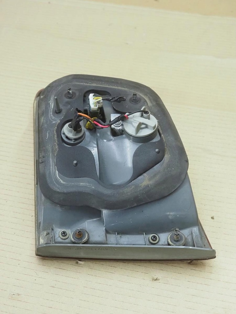 фото №13, Лампа левая задняя задняя 92405-2g0 kia magentis 2 ii 06-08