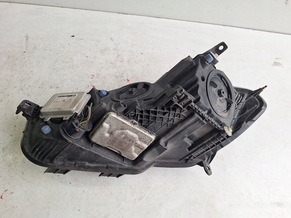 Jauar xe x760 15-19 фара правий ксенон uk-anglik gx73-13w029-df Зі Шроту