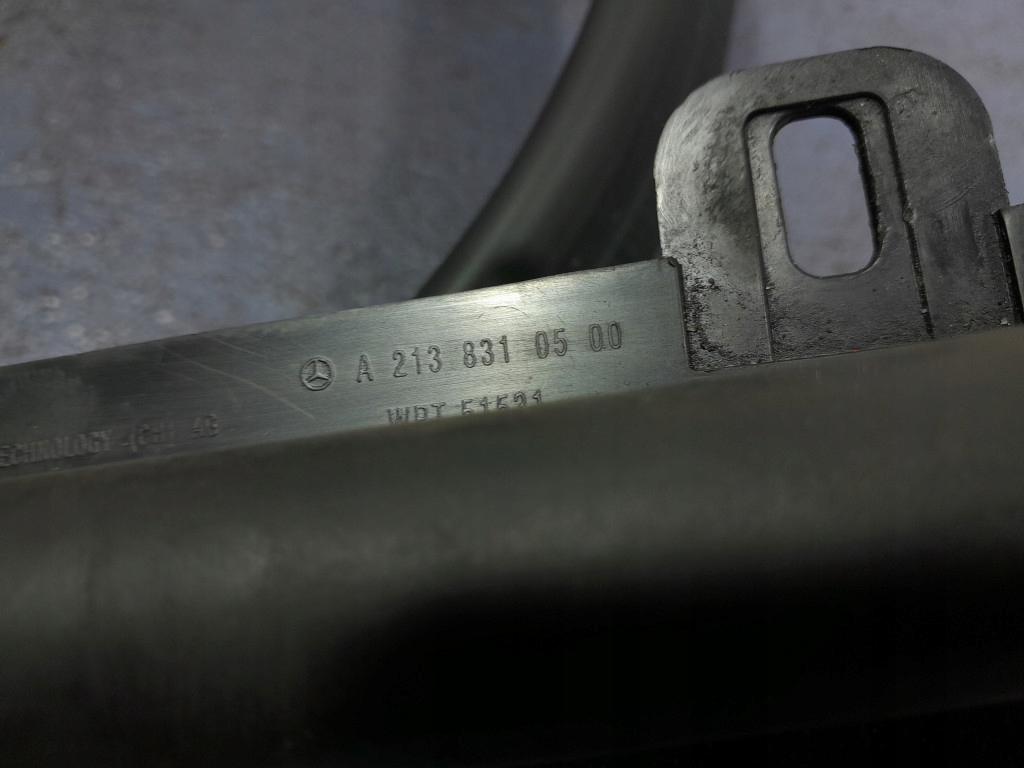 фото №8, Mercedes e w213 прокладка капот a2138870098 a2138310500 a2138310600