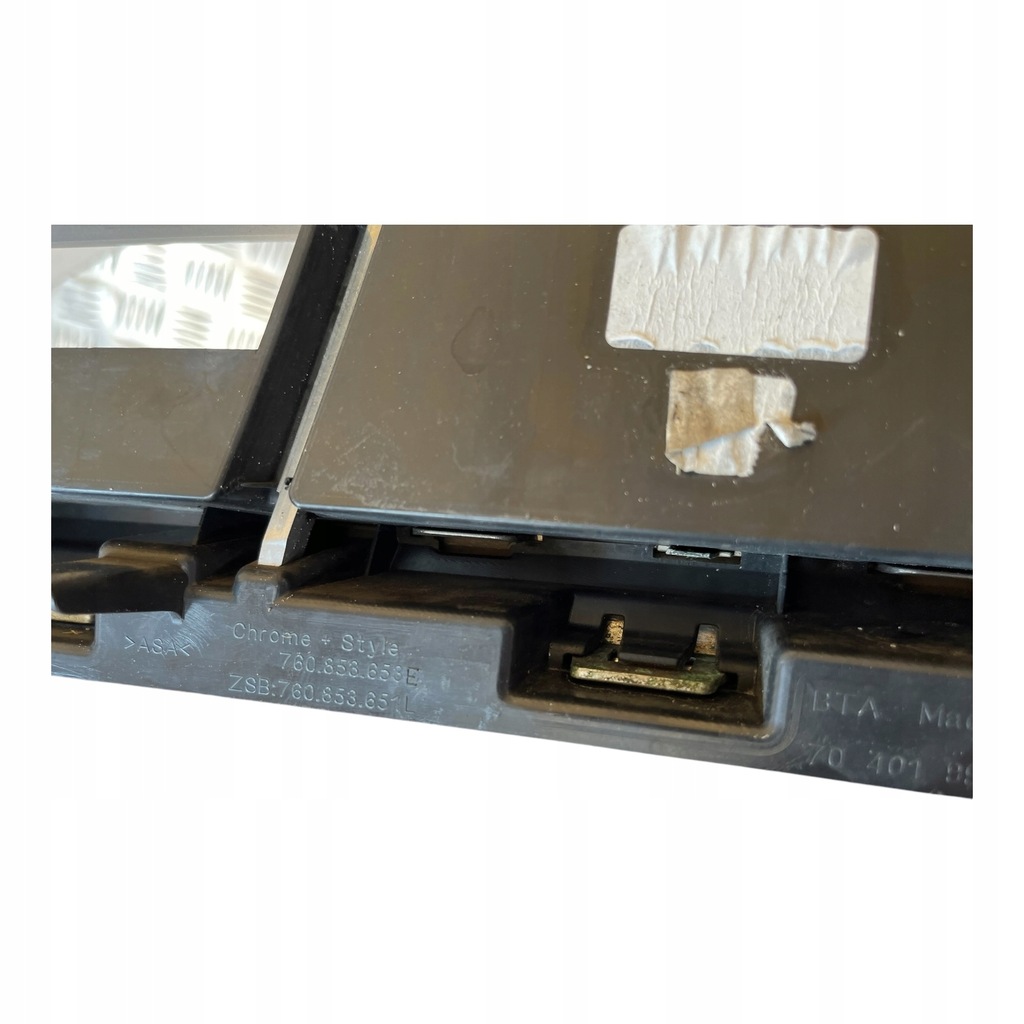 фото №9, Решітка радіатора решітка радіатора volkswagen touareg iii 3 760853653e