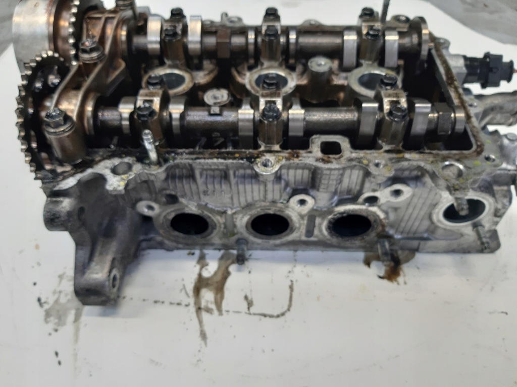 Головка двигателя citroen peugeot toyota 1.0 1krb52 с Разборки