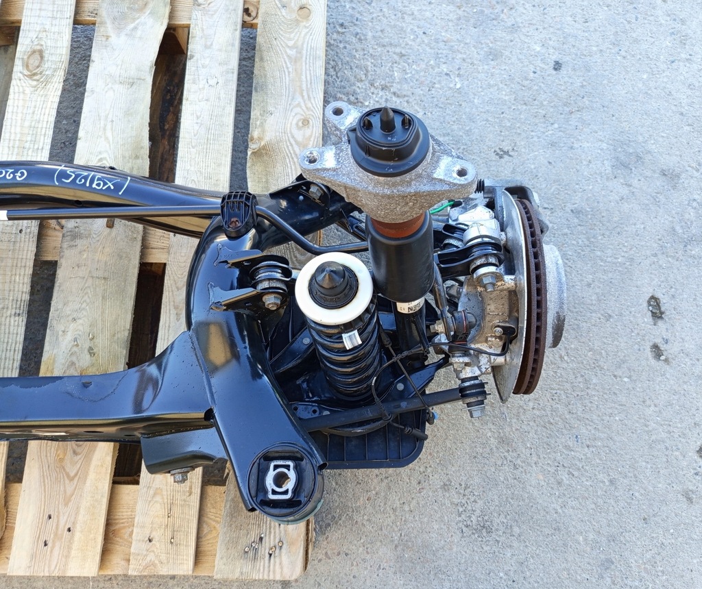 фото №11, Bmw оригинальный номер 8831025 3' g20 4' g22 балка подрамник подрамник подвеска задние задняя