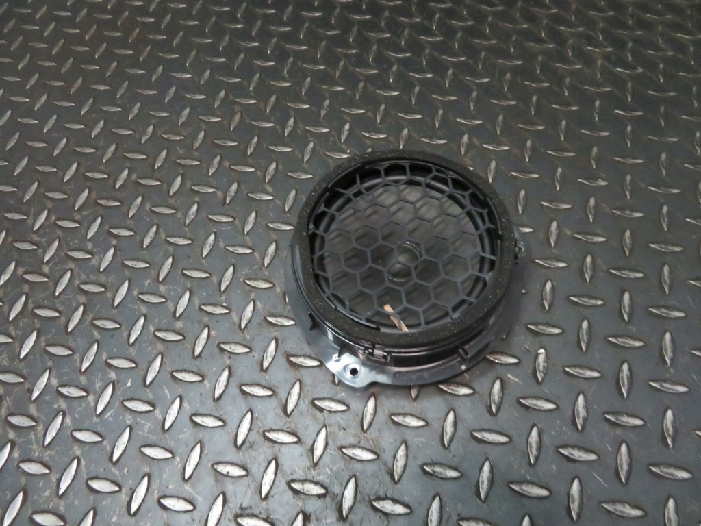 фото №1, Динамік bang & olufsen audi a3 8v0035411a