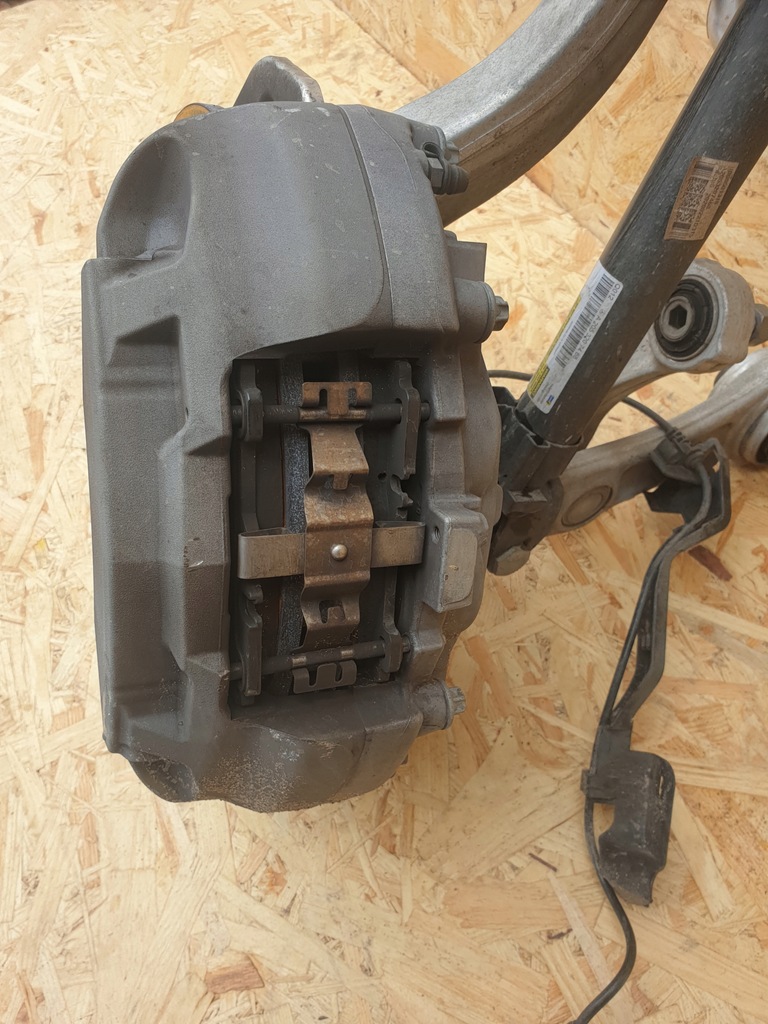 фото №4, Mercedes w205 поворотный кулак левый перед рычаги