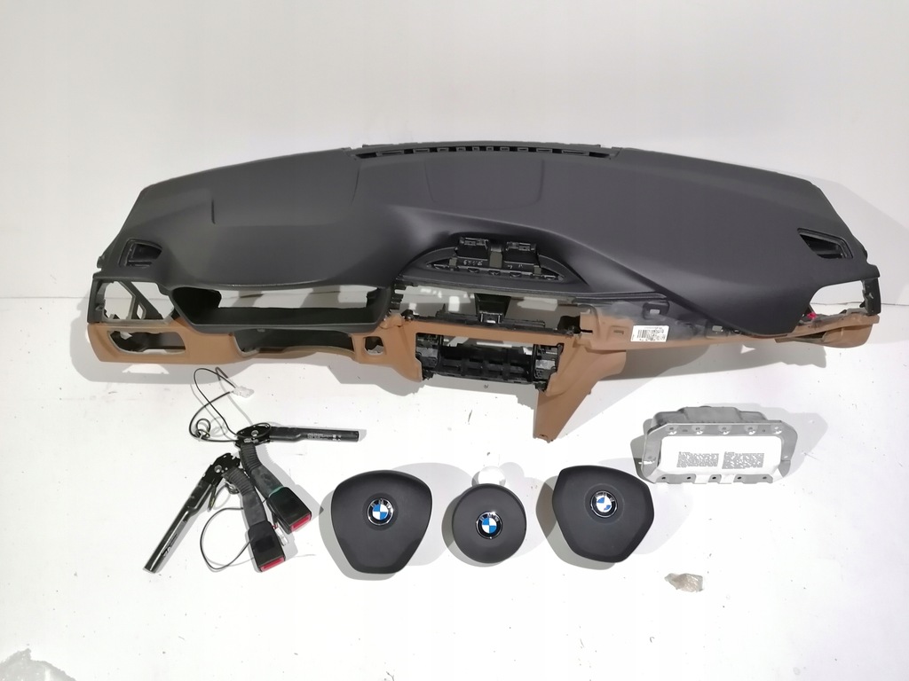 фото №1, Bmw 4 f32 f33 f36 приборная панель консоль подушка безопасности натяжители