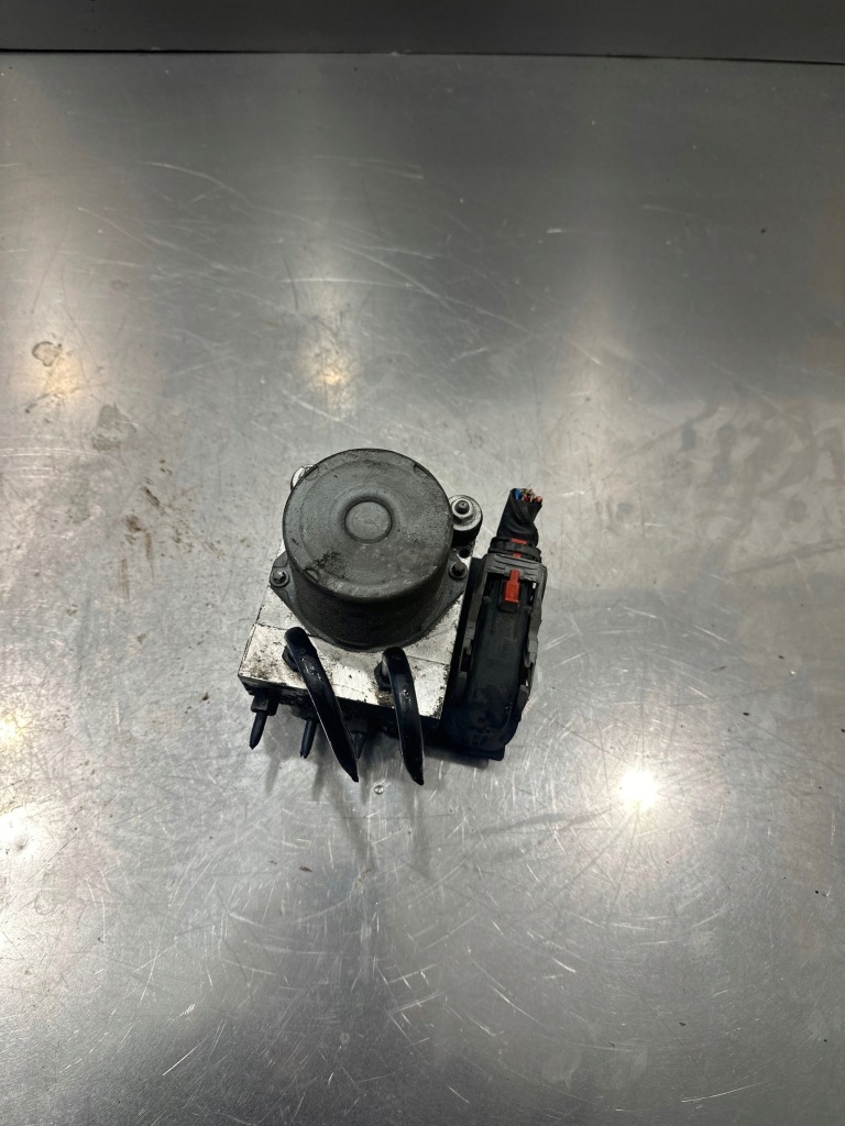 фото №2, Seat exeo 3r 2008 насос abs