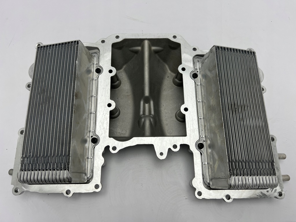 фото №8, Jaguar xj xf xe f-pace f-type 3.0 v6 корпус компрессор коллектор воздухозаборник