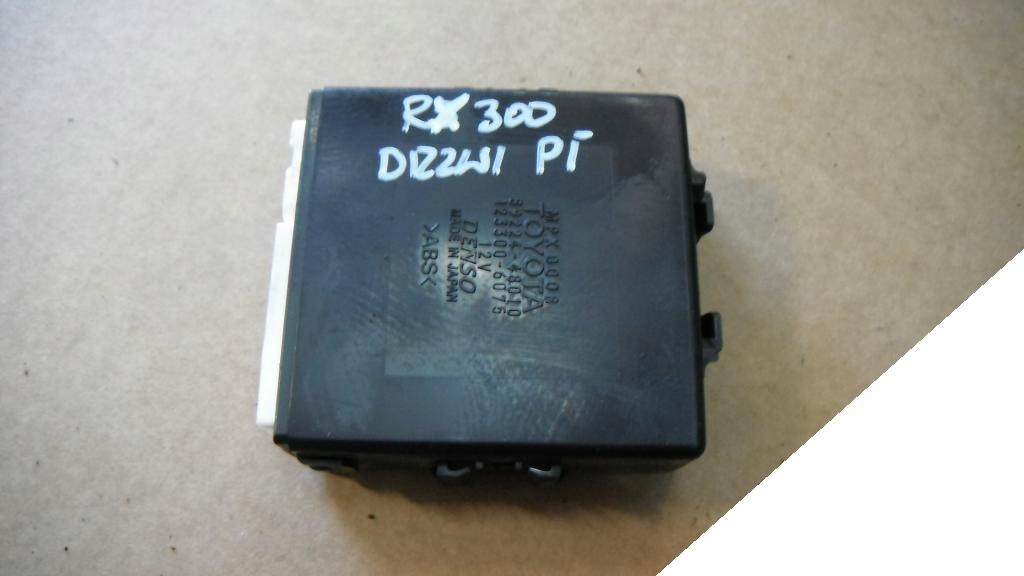 фото №1, Lexus rx 300 98-03 модуль с дверь 89224-48010