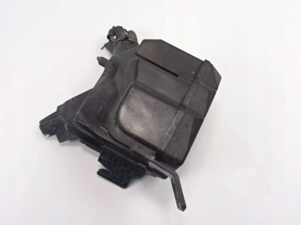 Коробка запобіжників ford fiesta mk7 1.6 tdci в Україні
