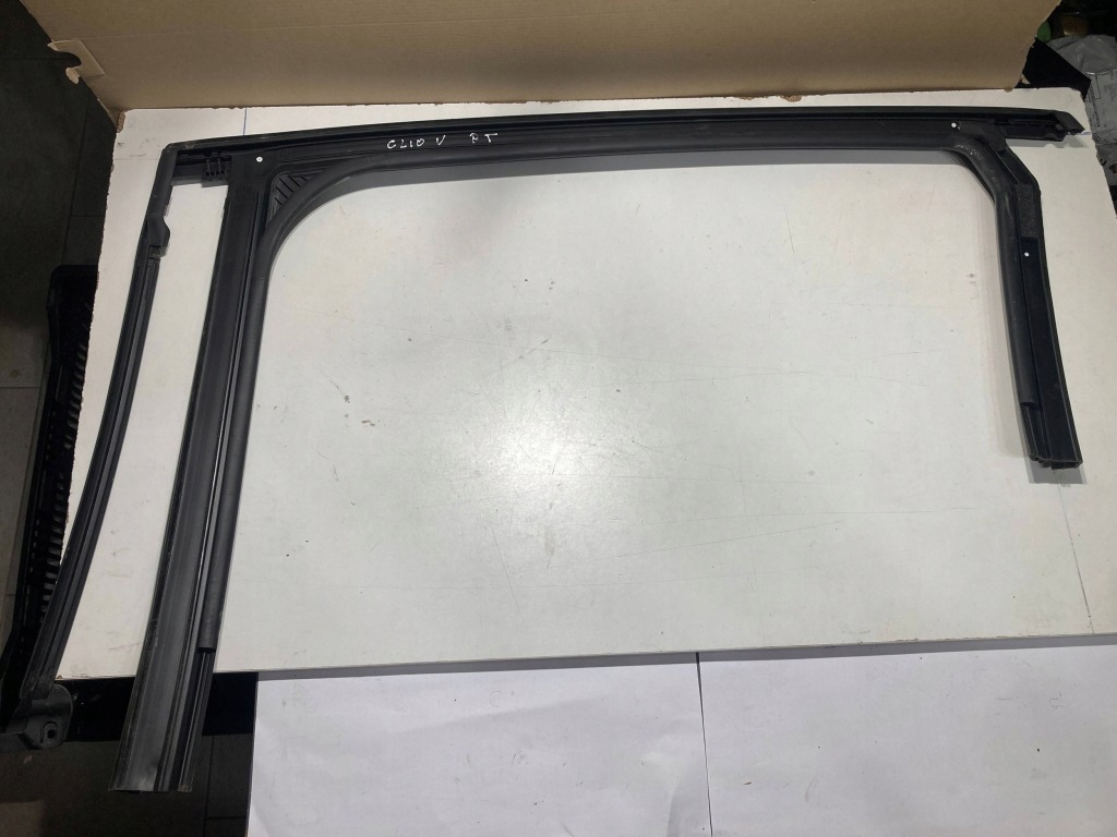 фото №1, Прокладка стекло дверь правая задняя clio v 5 hb