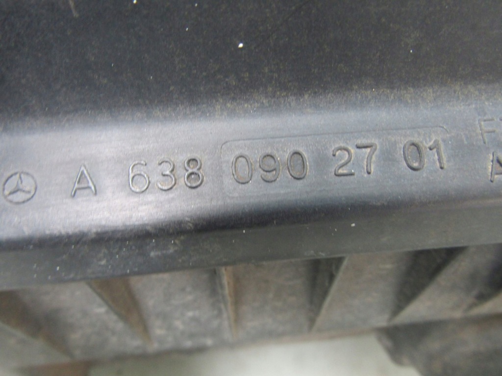 фото №10, Mercedes vito w638 98r 2.3 td корпус фільтра повітря a6380902701