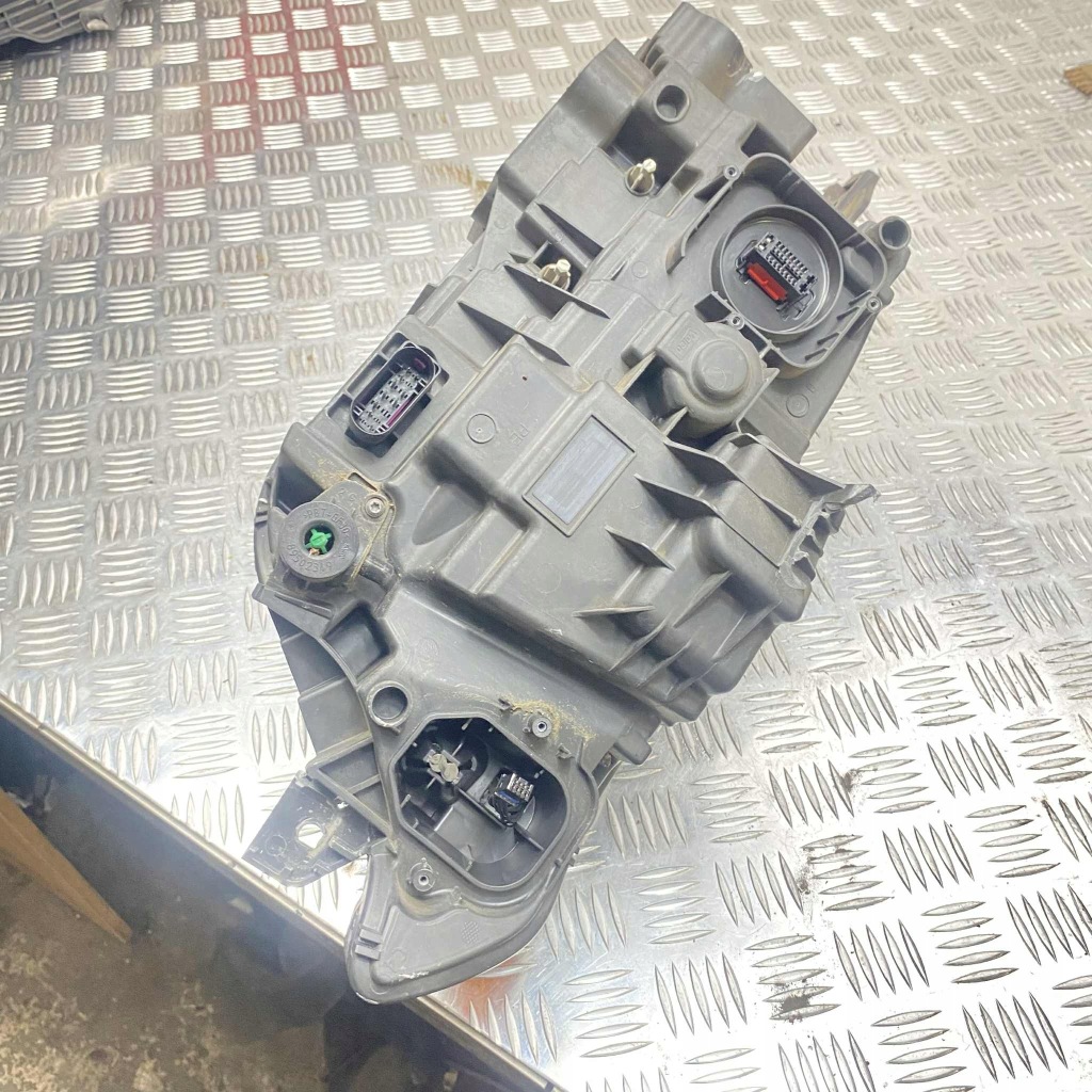 Фара правый перед full led америка xc90 2 4 модули 31446687 Недорого