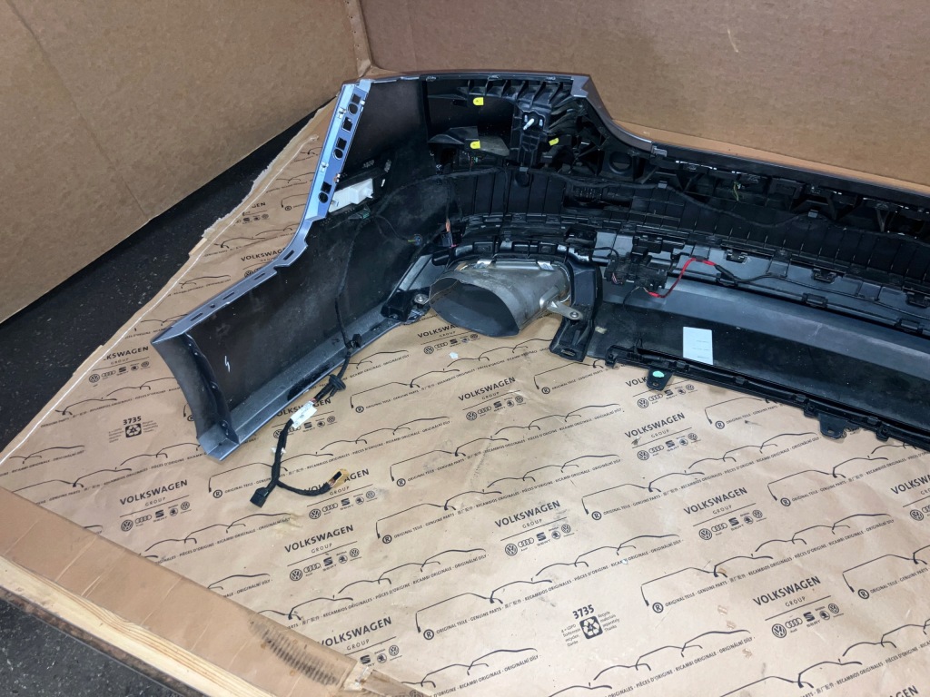 Audi a7 c7 s line lift бампер задняя 4 pdc электропроводка диффузор lx7p 4g8807511a Цена