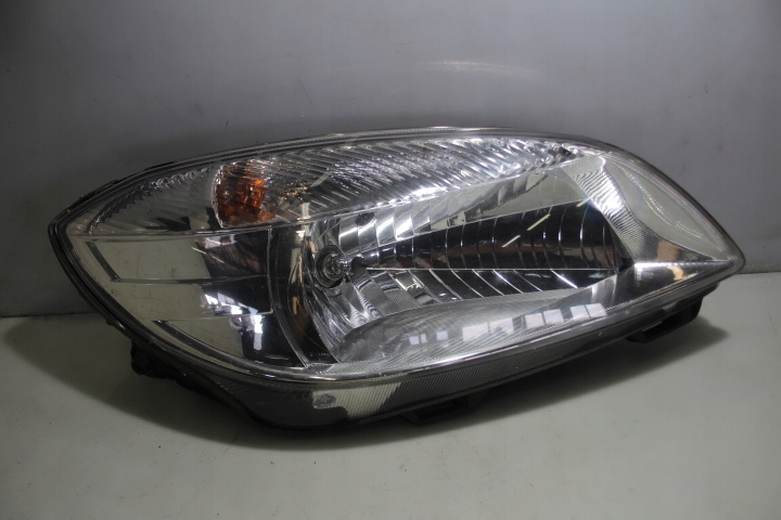 Купить Лампа правая передняя skoda praktik рестайлинг  1.2