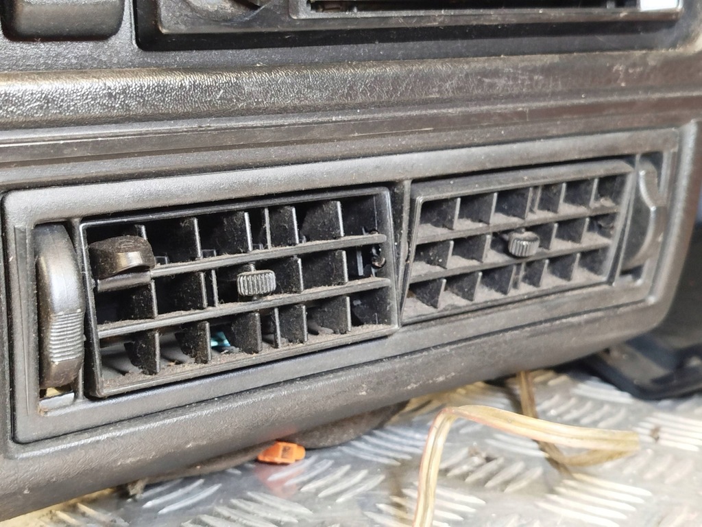 фото №6, Volkswagen golf ii 1991 панель приладів панель приладів приладова лічильник панель обдув