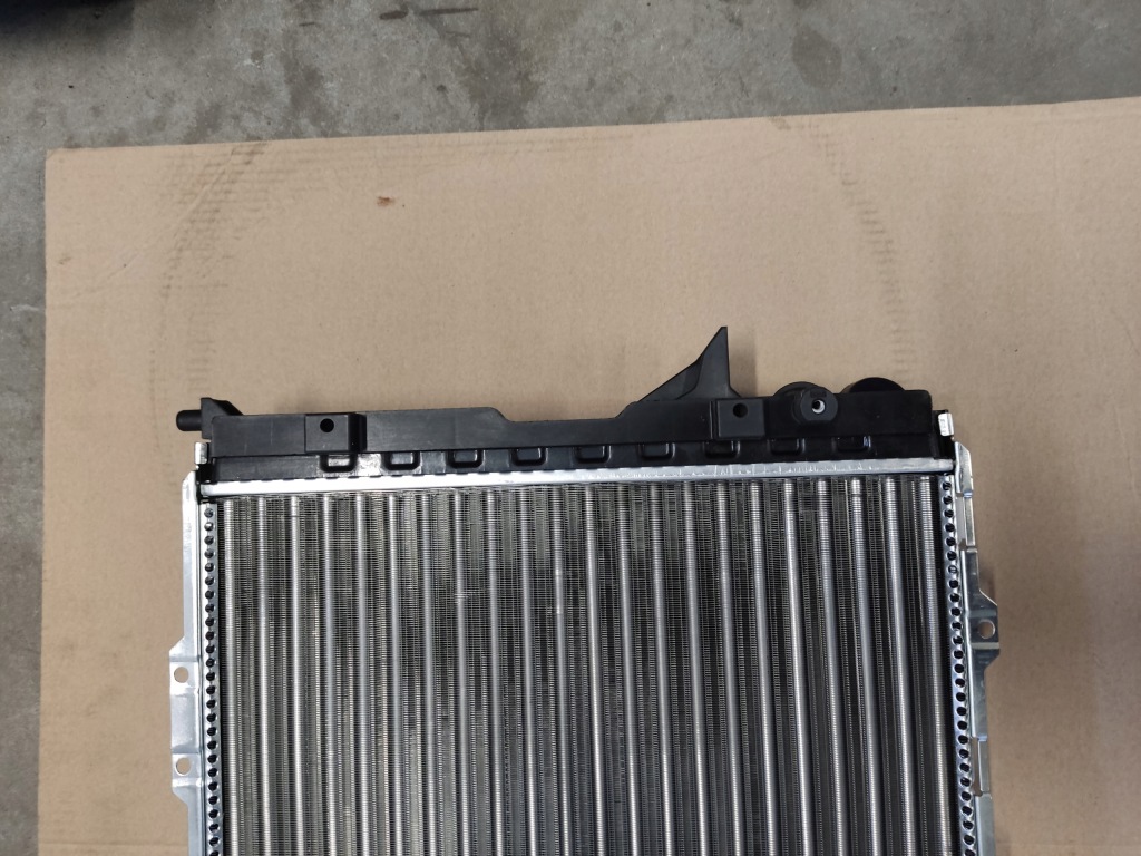 Радиатор воды audi 100 131608-3 с Разборки