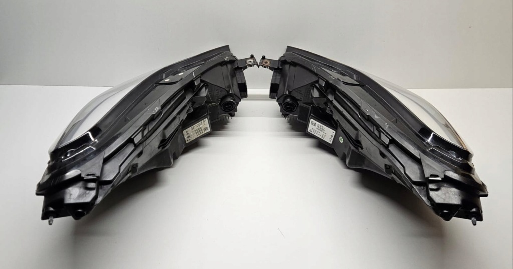 Tesla 3 рестайлінг  фара full led лівий праві фара комплект Оригінал