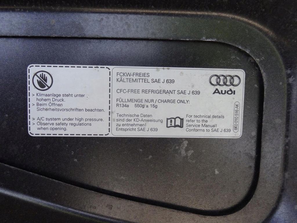 Audi a4 b8 8k рестайлинг  12-15 капот крышка двигателя оригинал oem lz7l под цвет с Разборки