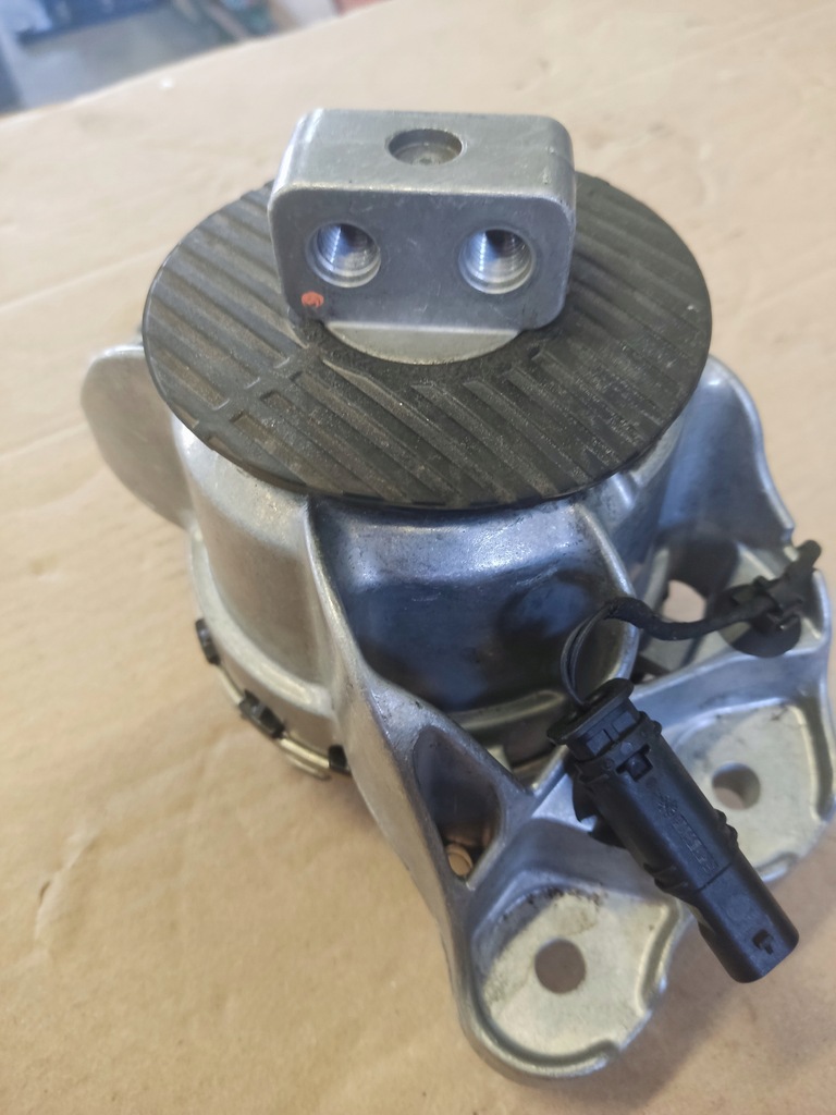 фото №6, Подушка двигуна mercedes-benz a2322403400