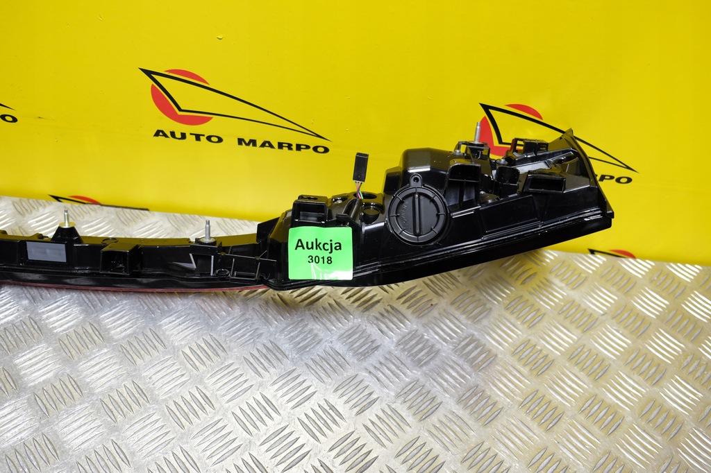 фото №14, Lexus nx 2022 2023- накладка крышки лампа задняя led usa