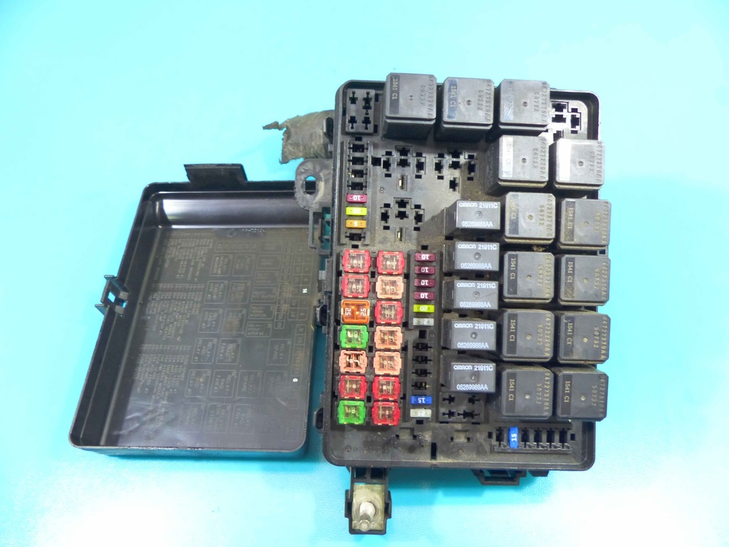 фото №1, Коробка запобіжників thema ii 11-14 68081219ab