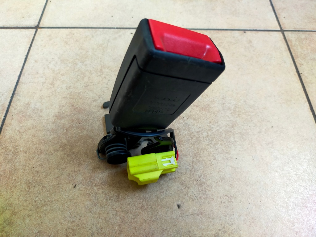 фото №1, Volvo v40 ii кліпса поперечина ременів задня задня