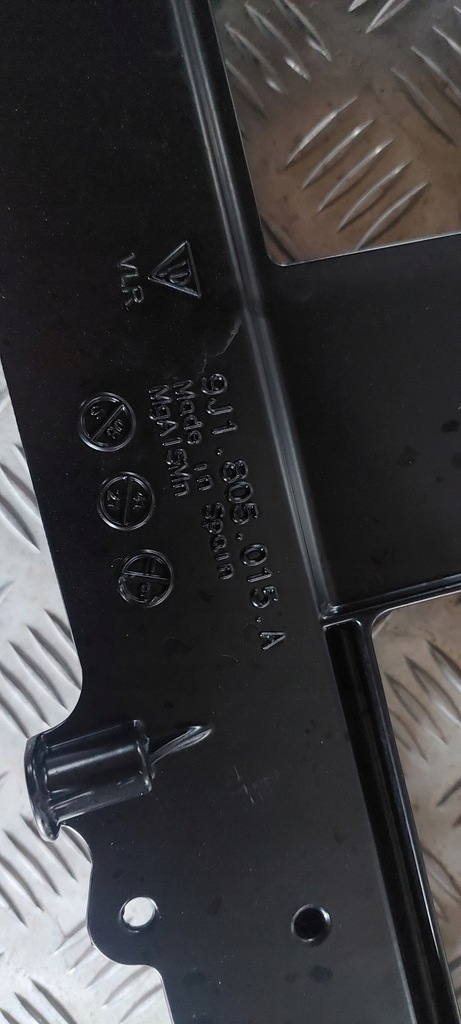 фото №8, Porsche taycan pas передний верхний