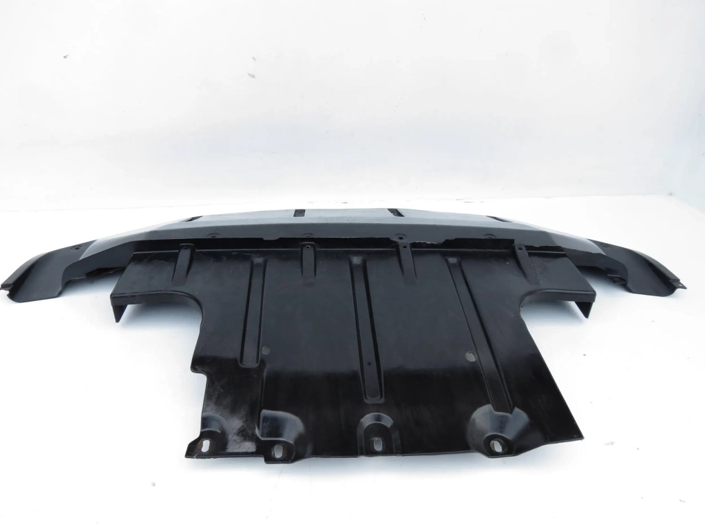 Защита двигателя audi q7 7l8825285 с Разборки