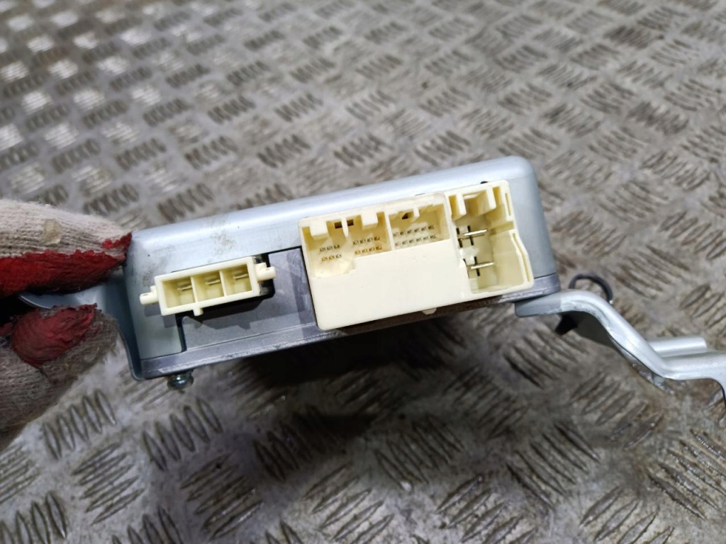 фото №1, Блок керування підсилювача avensis t29 89650-05180