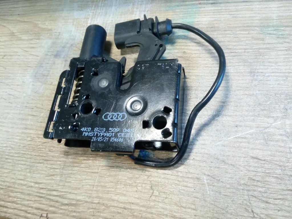 фото №1, Замок капот audi a6 leon iv vw t-roc oryg.