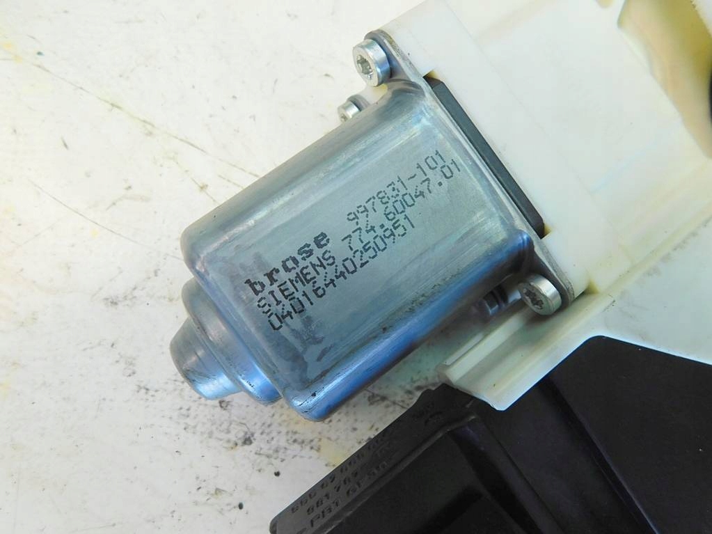 фото №6, Citroen c4 i 2006r 3d подъемник стекло правый