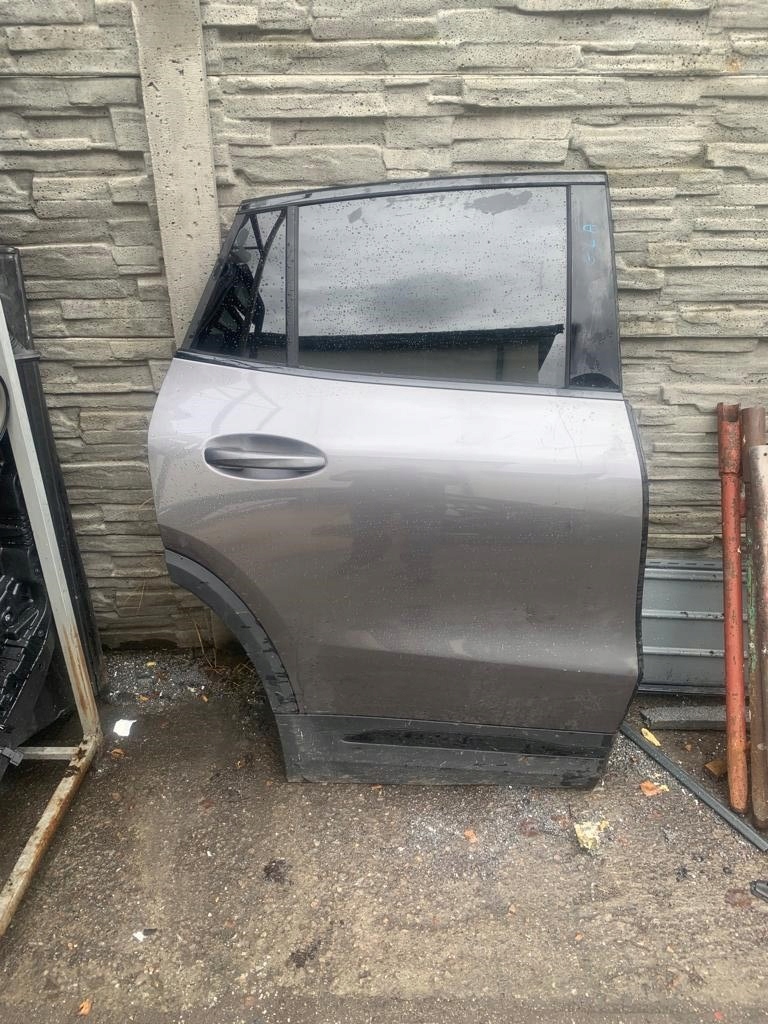 фото №1, Дверь правый задняя правое задние mercedes gla w247