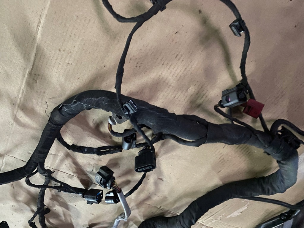 фото №5, Електропроводка двигуна vw passat b8 1.6tdi 04l972627kf