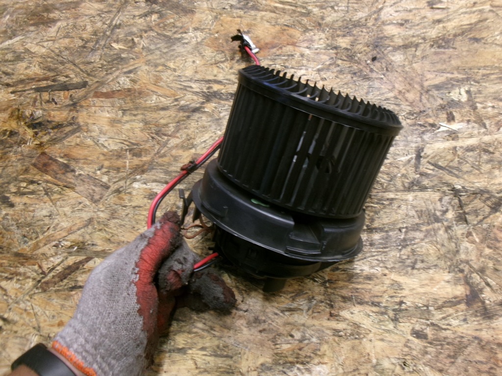 Купити Peugeot 108 2 вентилятор повітродувка європа