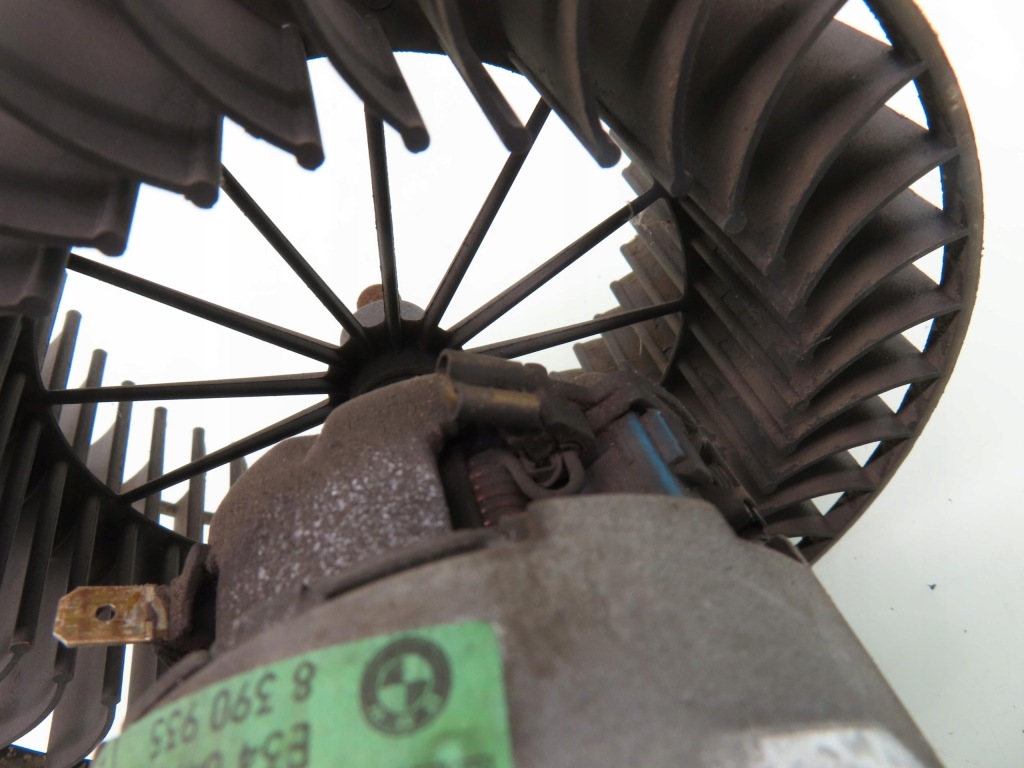 Воздуходувка bmw e34 8390935 0130111032 Оригинал