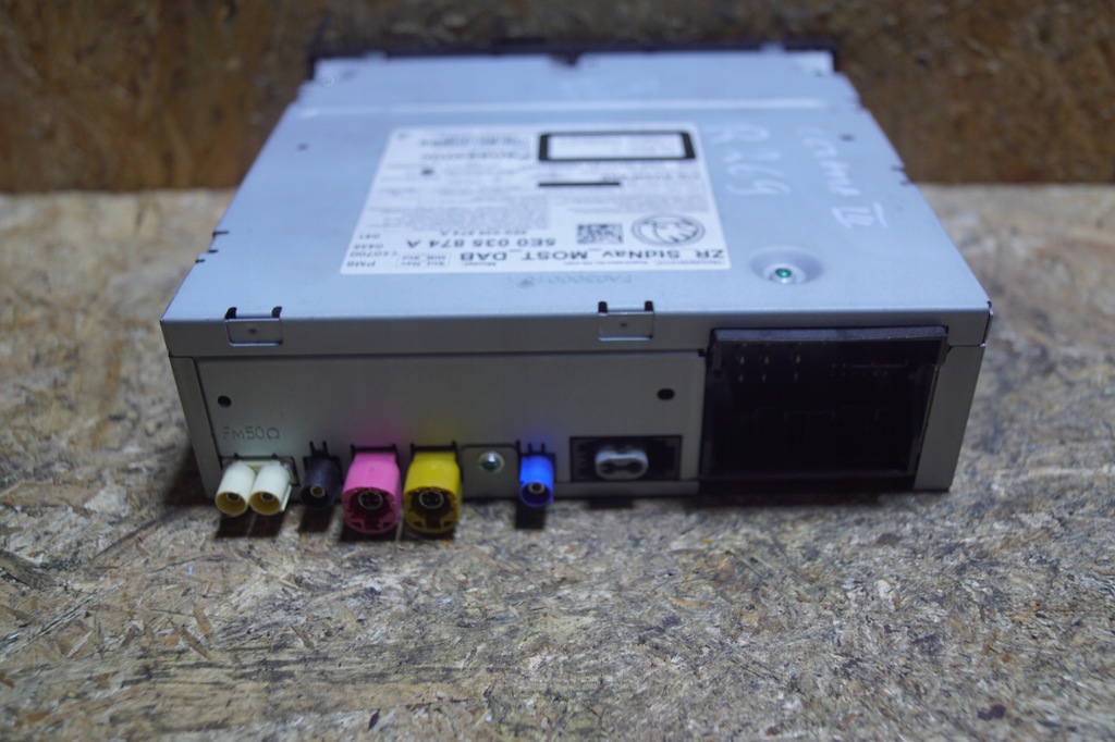 фото №8, Считыватель skoda мультимедиа octavia iii 5e0035874a