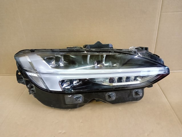 фото №1, Лампа права фара правий volvo v90 s90 ii full led 2016-