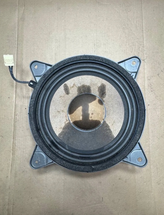 фото №1, Lexus gs iii динамик mark levinson задняя 86160-0wc40