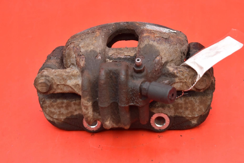 Суппорт тормозной правый перед 1 i 1.6 thp 150 km 07-11 Недорого