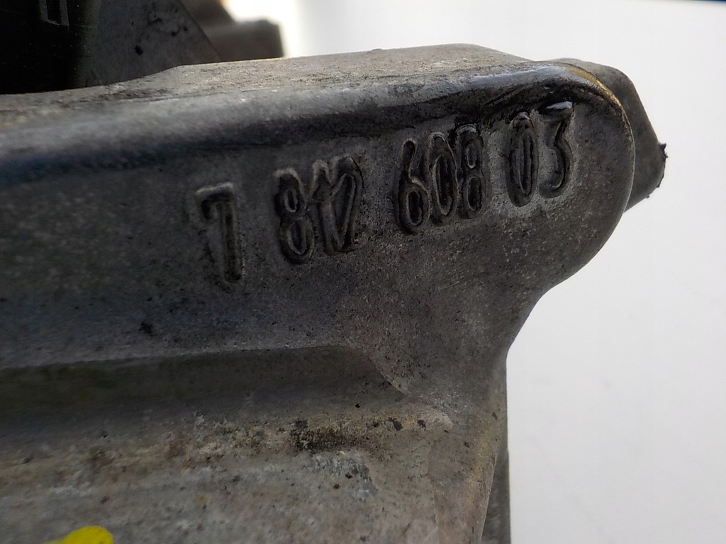 фото №7, Mini one cooper r56 1.6d n47c16a головка вали комплектна 7812608