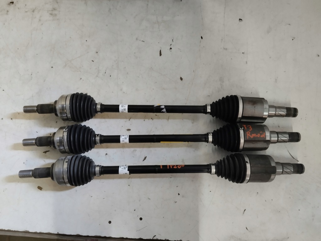 Купить Tesla 3 приводной вал левая правая перед 1044119-00-d новая